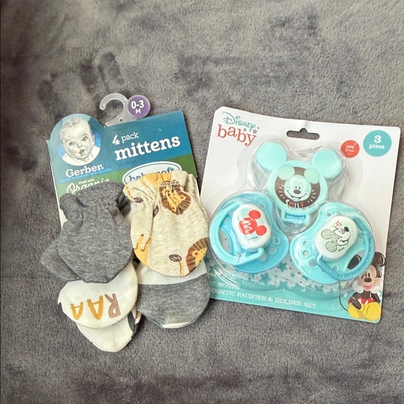 Baby Essentials Bundle Set - Picture 3 of 8